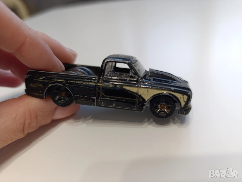 Hot Wheels ’67 Chevy C10 (черен кастъм пикап), снимка 1