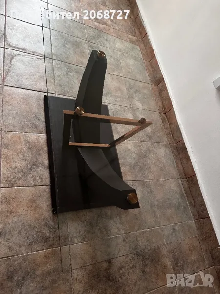 Маса, снимка 1