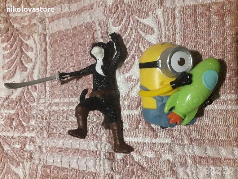 Минионче и Котаракът в чизми с торбичка, снимка 1