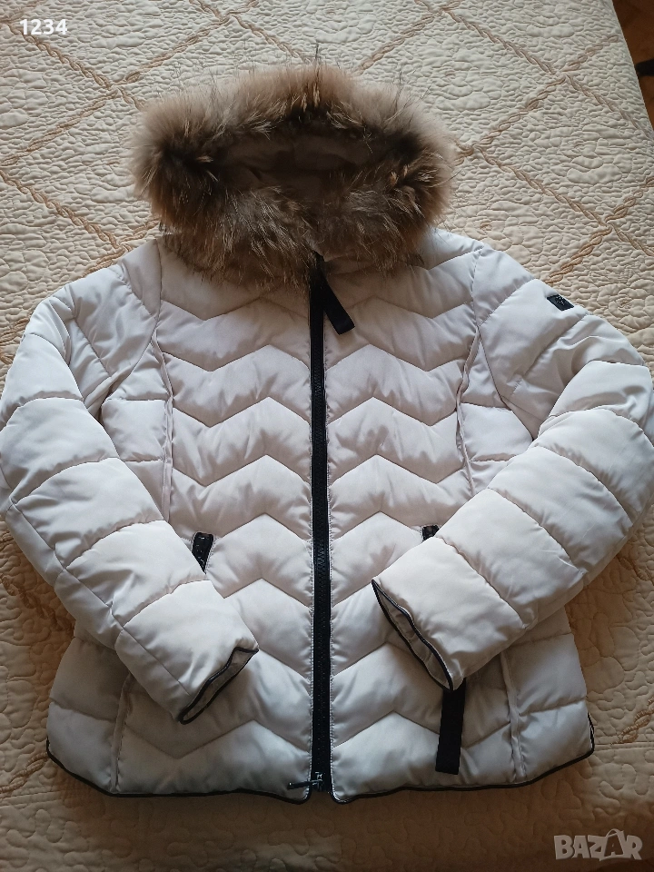 дамско яке рейнбоу ест пух на качулката , снимка 1