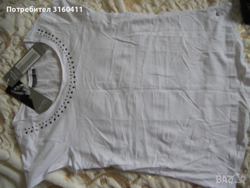 Нова  Дамска  Тениска в бяло  размер   М Л, снимка 1