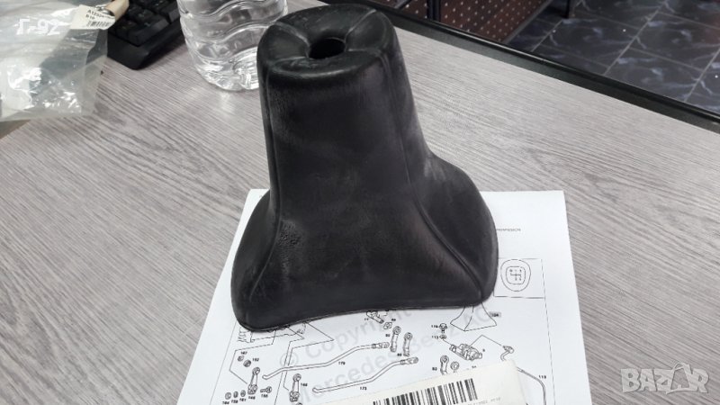 A1232670097**NEU**MERCEDES-BENZ**W123..**МАНШОН ЗА СКОРОСТНИЯ ЛОСТ **, снимка 1