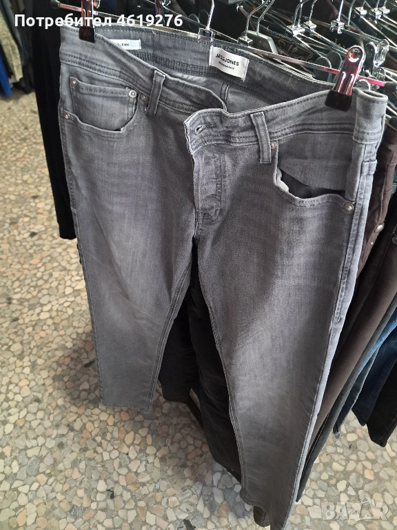 Продавам дънки на Jack & Jones Спешно!!!, снимка 1