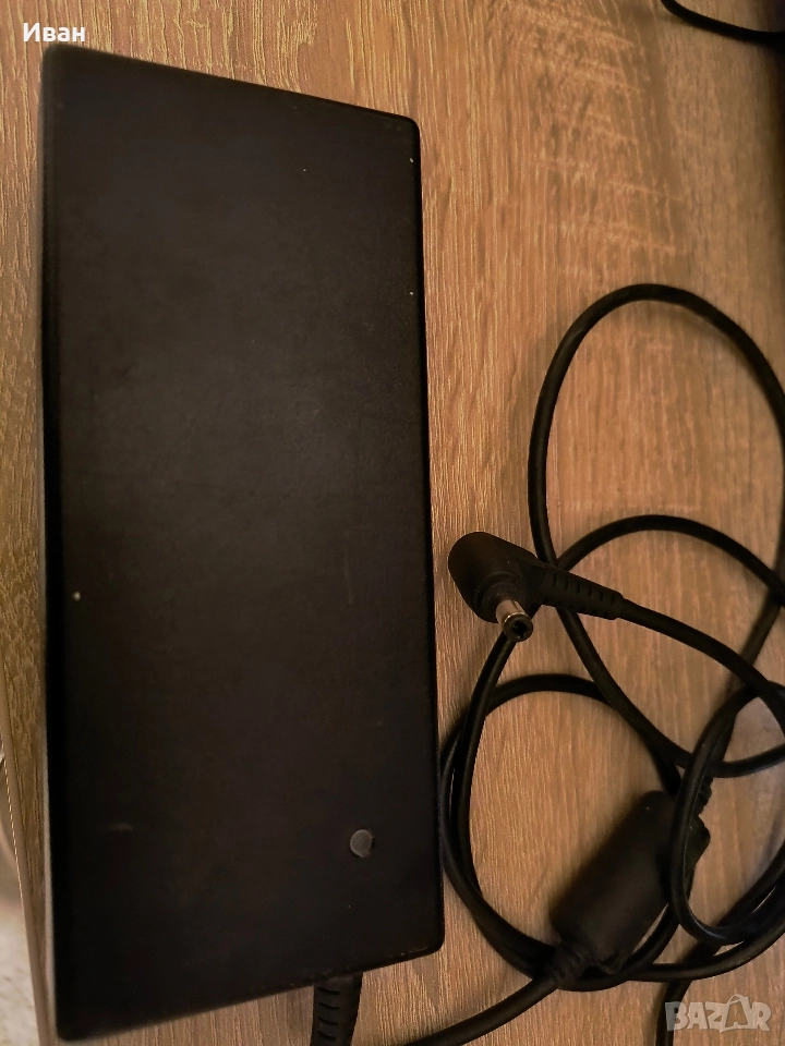 Продавам захранващ адаптер за лаптоп ASUS , снимка 1