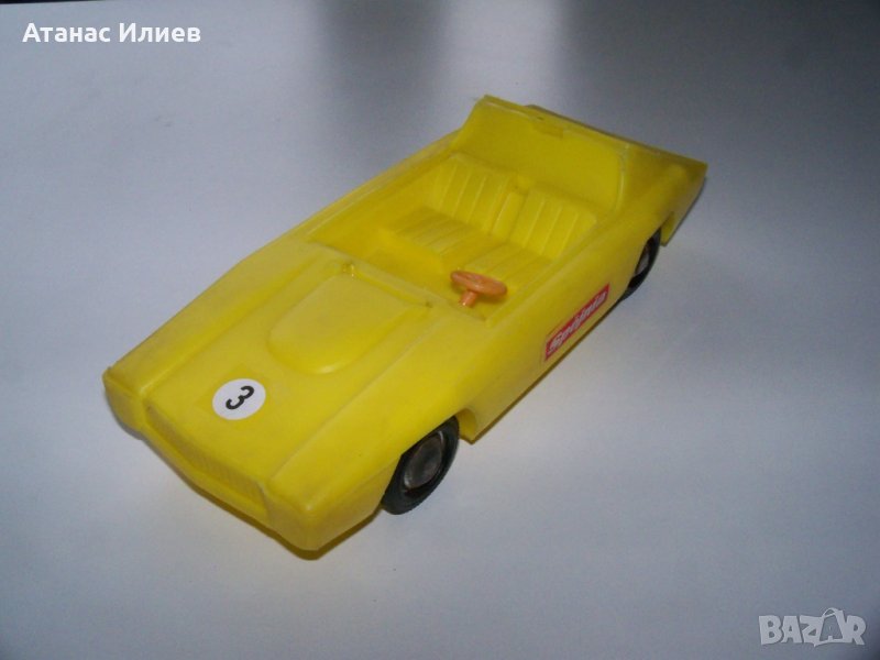 Соц пластмасова кола играчка жълта, снимка 1