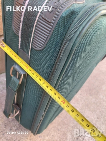 Куфари с колелца в добро състояние!, снимка 4 - Куфари - 53092881