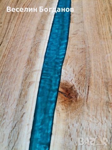 Плот за Маса изработен от червен дъб и епоксидна смола , снимка 2 - Маси - 52693489