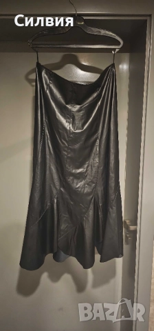 Чисто нова черна дълга лъскава кожена пола, размер "L", снимка 3 - Поли - 52409487