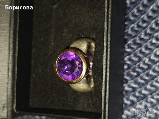 Дамски сребърен пръстен с аметист 