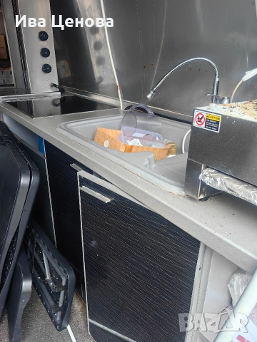 Специален автомобил кемпер за бъзро хранене, снимка 12 - Каравани и кемпери - 54180697