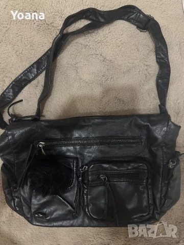 Дамска чанта с пух