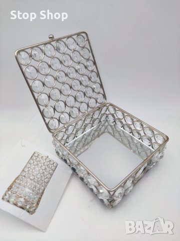 Кутия за бижута метал с огледало мъчно правена Индия, снимка 1 - Подаръци за жени - 39607008