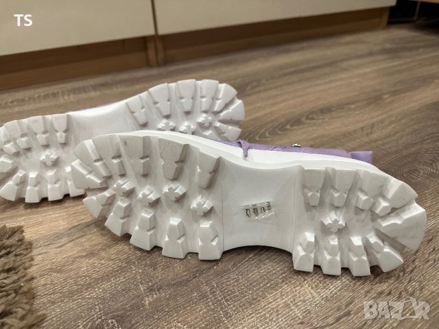 Високи кецове Steve Madden Mt Shasta, снимка 6 - Дамски ежедневни обувки - 38616984