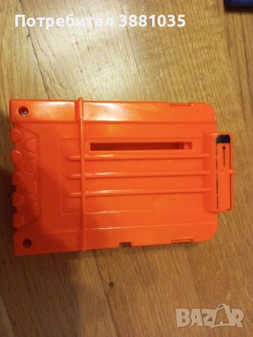Nerf пистолет в комплект с 11 гумени патрона и специална кутийка за патрони, снимка 3 - Други - 42779764