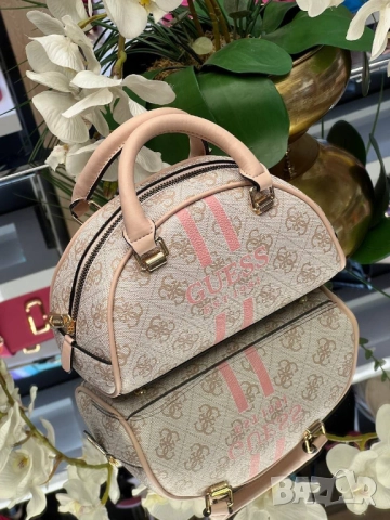 чанти guess 20х12см, снимка 9 - Чанти - 51440624