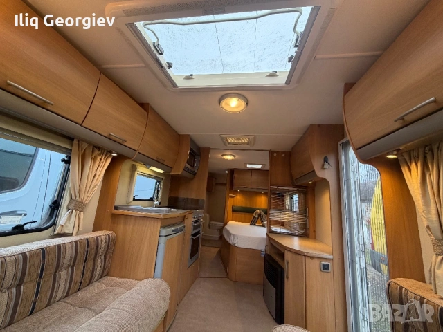 Каравана SWIFT CHARISMA-Френска Спалня/ФОРСЕЛТ/СОЛАР/Душ кабина/КАТО НОВА/ПЛАТЕНО МИТО , снимка 6 - Каравани и кемпери - 53217821
