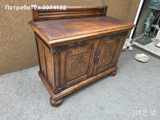 Красив шкаф в Готически стил , снимка 4 - Шкафове - 54293899