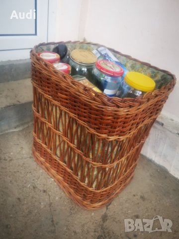 Плетен ратанов кош с текстил отвътре , снимка 3 - Други ценни предмети - 35084640