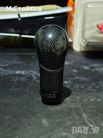 Топка за скоростен лост MOMO shadow carbon оригинална, снимка 3 - Части - 52229311
