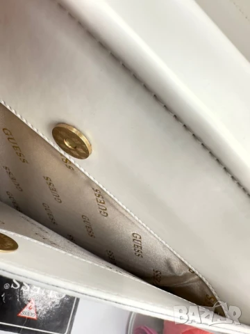 чанти guess , снимка 3 - Чанти - 50927357