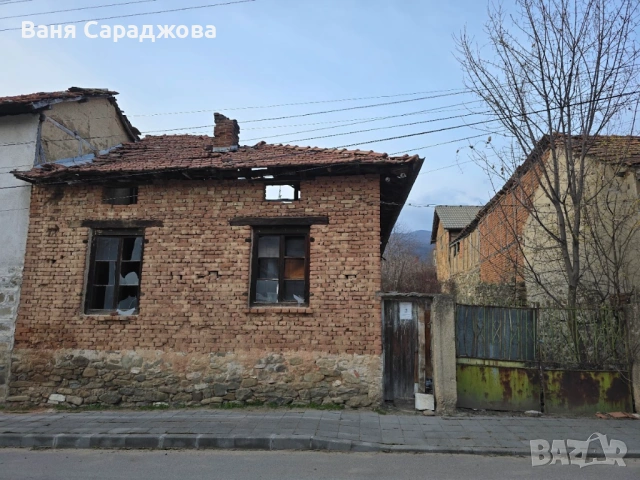 Къща в с. Мирково, снимка 2 - Къщи - 53947763