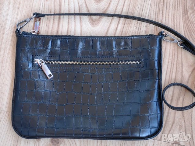 Дамска чанта  MANGO oригинал, черен цвят, крокодилска екокожа, запазена