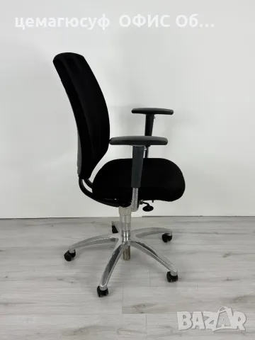 Drabert Entrada е стилен и модерен стол   Ергономичен дизайн, снимка 2 - Столове - 49832899