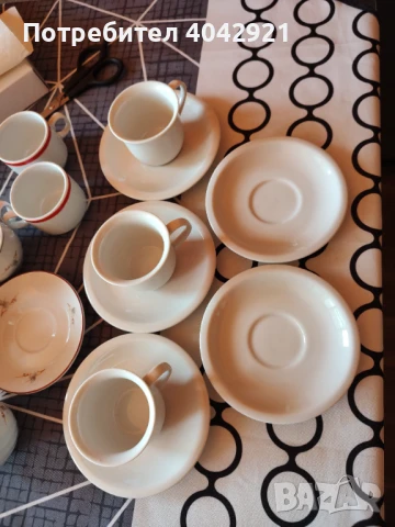Чашки за кафе ,чинийки и каничка за мляко