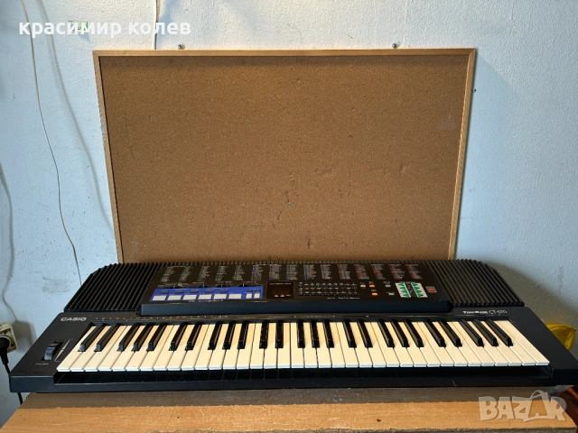 японски синтезатор "CASIO CT-670"