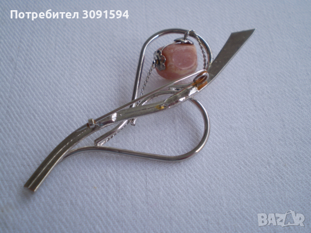 Ръчно изработена брошка с кехлибар, снимка 2 - Антикварни и старинни предмети - 36525533