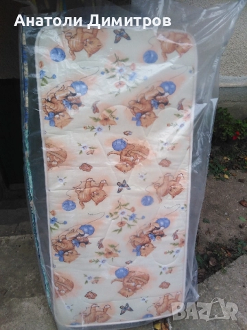 продавам матрак за детско легло 65см/135см