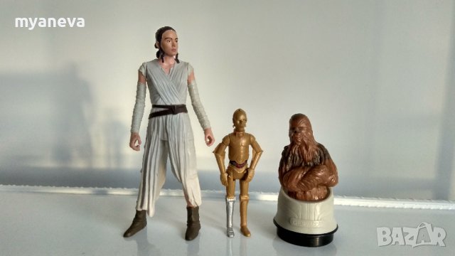 Star Wars , екшън фигури на Rey Jakku ( 15 см ) ,C-3PO  (10 см ) , Chewbacca ( 10см ).
