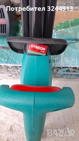 Aкумулаторна ножица за жив плет/храсторез Bosch EasyHedgeCut 12-35 / 12 V , 2 Ah , 35 см /, снимка 7 - Градинска техника - 52915275