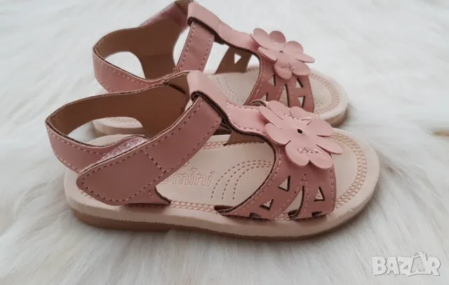 Детски сандали №23, снимка 9 - Детски сандали и чехли - 49660603