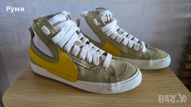 Nike- Кожени спортни обувки Blazer Mid'77 Jumbo, Бял, Жълт, Каки, 8.5, 42н., снимка 2 - Спортни обувки - 55889820