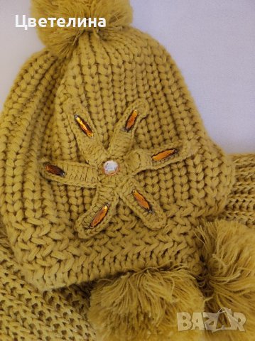 Зимна шапка цвят горчица в комплект с шал цена 18 лв., снимка 3 - Шапки - 42638626