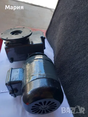 мотор редуктор бавнооборотен, снимка 4 - Други машини и части - 47342107