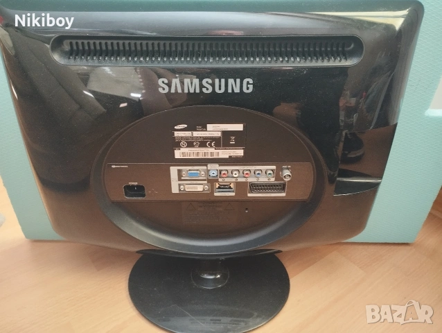 монитор с TV Samsung с дистанционно !HDMI,DVI,VGA, снимка 5 - Монитори - 54294918