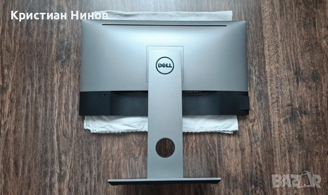 DELL UltraSharp U2518D 25" инча, снимка 2 - Монитори - 54267945