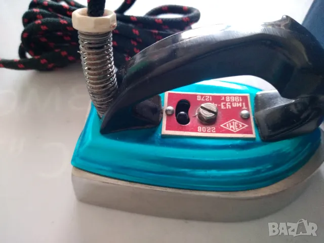 Ретро, миниатюрна ютия от СССР, снимка 6 - Антикварни и старинни предмети - 50153272