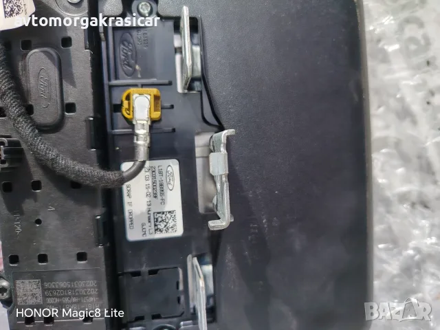 Дисплей, радио, мултимедия, навигация L1BT-18B955-FB от Ford fiesta Форд фиеста