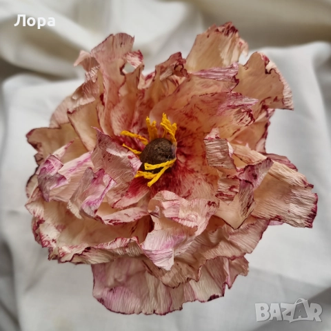 Ръчно изработена уникална роза декорирана в кристална чаша с перлички, снимка 2 - Декорация за дома - 52322607