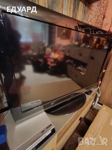 Продавам работещ телевизор Toshiba regza 40 инча. , снимка 2 - Плейъри, домашно кино, прожектори - 55863498