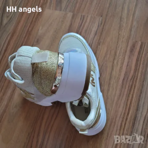 Michael Kors страхотни НОВИ сникърси, снимка 8 - Маратонки - 47659488