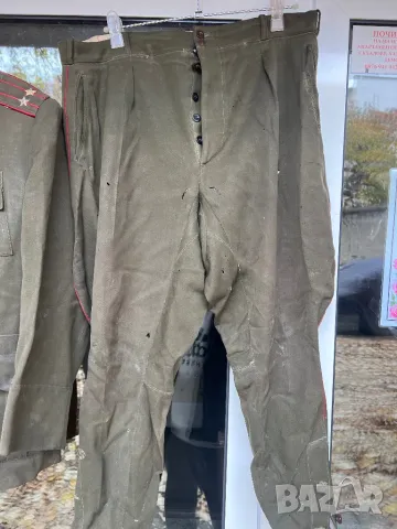 Продавам офицерска униформа от 50 те години , снимка 2 - Антикварни и старинни предмети - 48046565