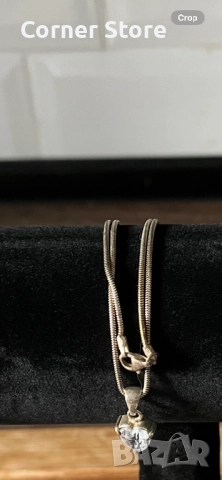 Сребърен комплект – колие и обеци със сърцевидни кристали