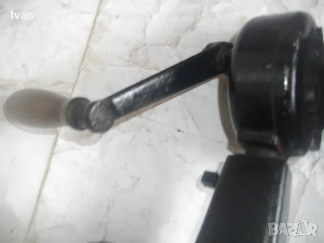 Ръчен ШМИРГЕЛ със собствена стойка Чугунен ф125мм Масивен 4,5 кг Старо качество Немски, снимка 15 - Други инструменти - 47364931