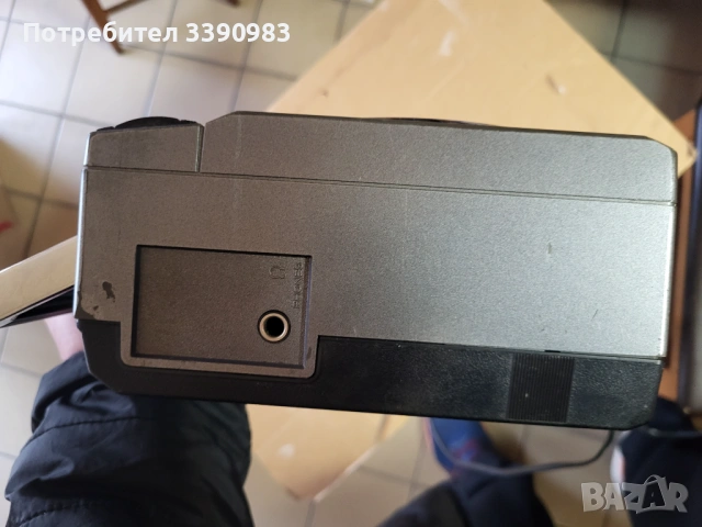 HITACHI TRK-6830E радиокасетофон, снимка 8 - Радиокасетофони, транзистори - 54013878