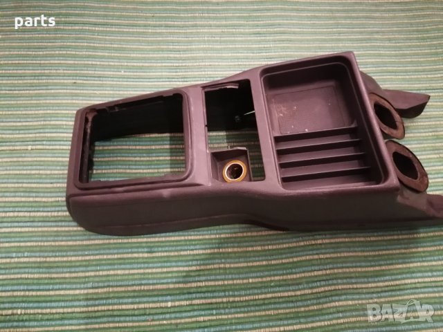 Барче Панел Централна Конзола Рено 19 Renault 19 В