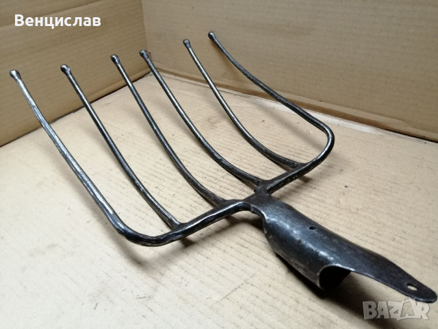 Стара Кована Вила За Въглища. , снимка 2 - Антикварни и старинни предмети - 36448800